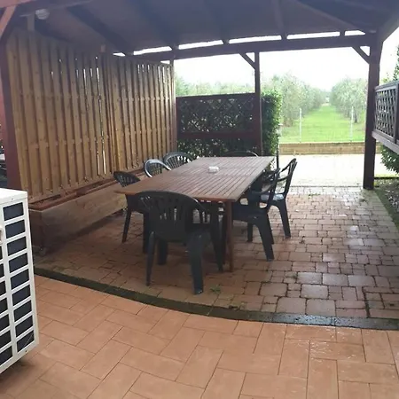Ampio Con Piscina In Prossimita Del Mare Apartment