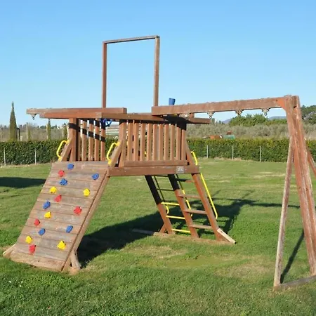 Ampio Con Piscina In Prossimita Del Mare Vada